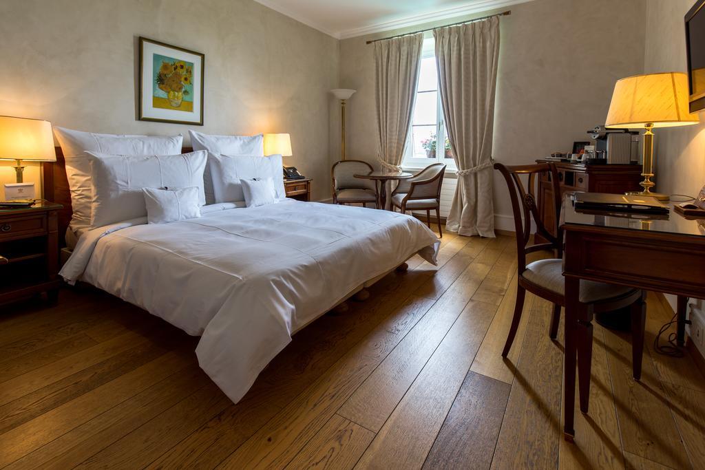 Domaine De Chateauvieux Hotel