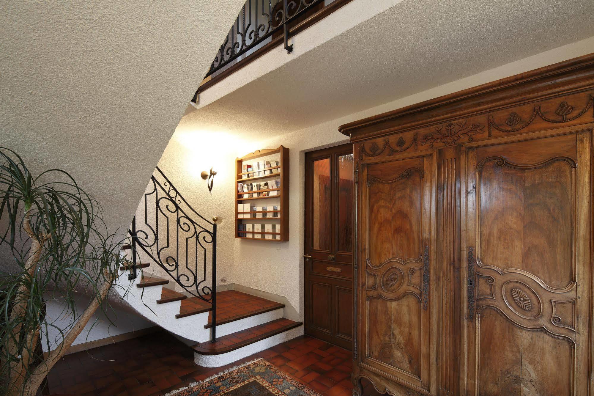 Domaine De Chateauvieux 4*